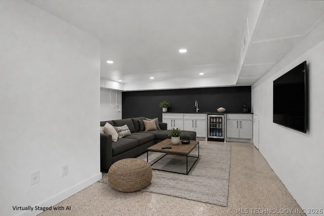3215 S Evanston Avenue, Tulsa, OK 74105