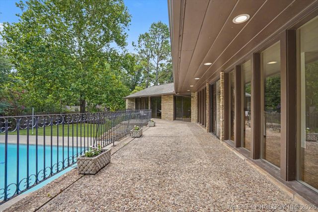 3215 S Evanston Avenue, Tulsa, OK 74105