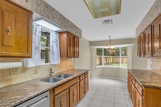 25 N Deerfoot Circle, Spring, TX 77380