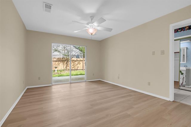 25 N Deerfoot Circle, Spring, TX 77380