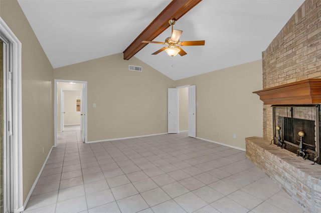 25 N Deerfoot Circle, Spring, TX 77380