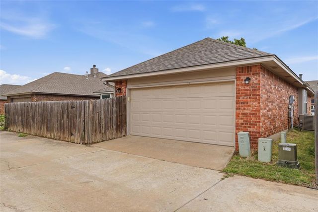 2804 Brompton Drive, Norman, OK 73072