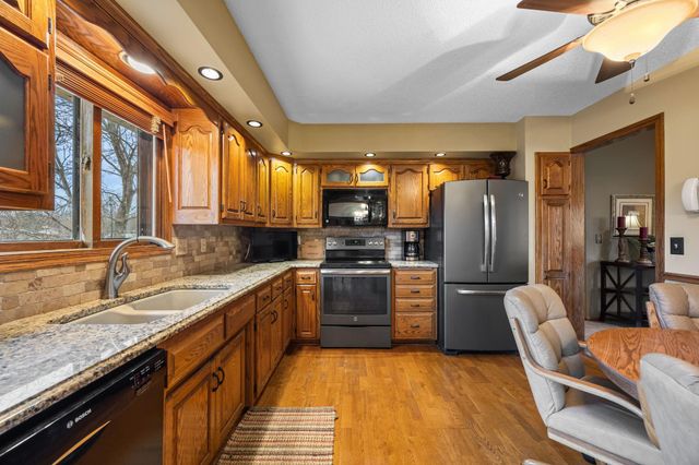 5903 David Court, Shoreview, MN 55126