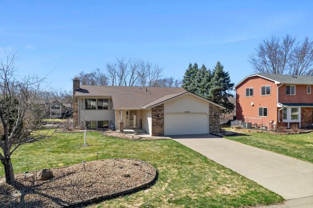 5903 David Court, Shoreview, MN 55126