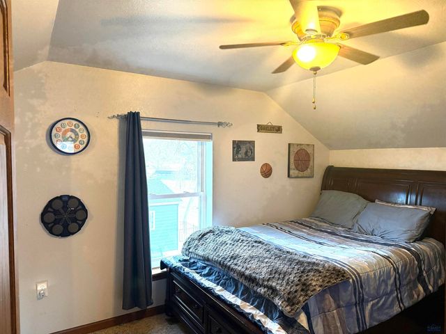 128 S 16TH ST, Hot Springs, SD 57747