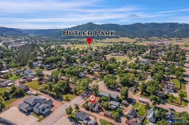 128 S 16TH ST, Hot Springs, SD 57747