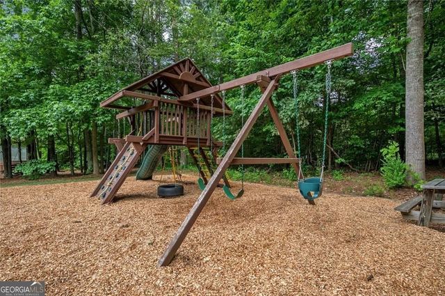 3566 Hawfinch Court NE, Roswell, GA 30075