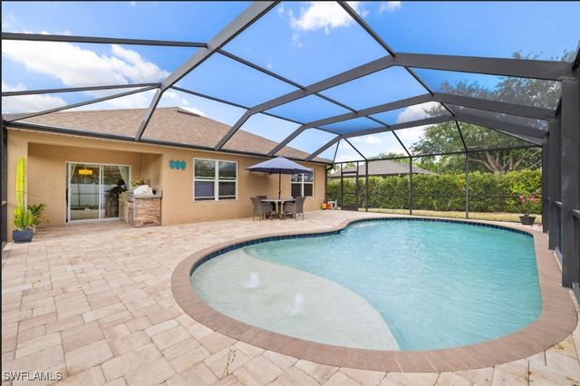 618 SW 18th ST, Cape Coral, FL 33991