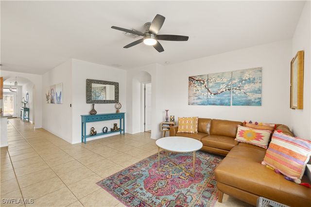 618 SW 18th ST, Cape Coral, FL 33991