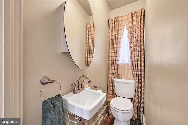 715 S MAIN ST, Red Lion, PA 17356