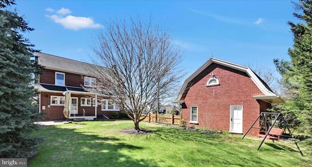 715 S MAIN ST, Red Lion, PA 17356