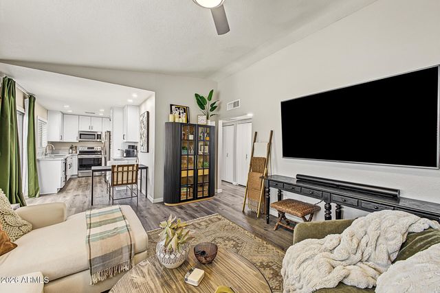 3306 S PARKSIDE Drive, Tempe, AZ 85282