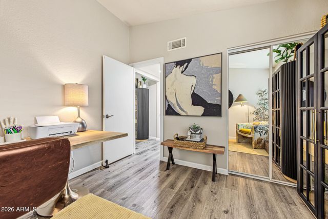 3306 S PARKSIDE Drive, Tempe, AZ 85282