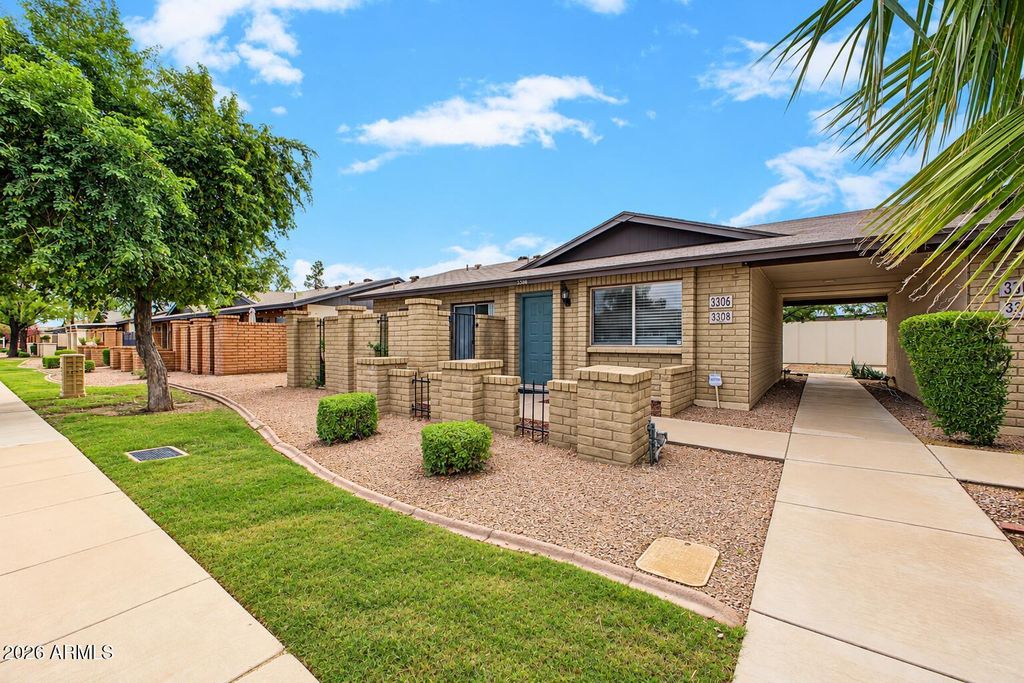 3306 S PARKSIDE Drive, Tempe, AZ 85282