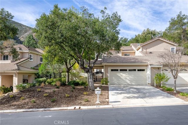939 Blue Mountain, Westlake Village, CA 91362