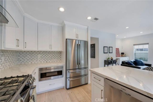 939 Blue Mountain, Westlake Village, CA 91362