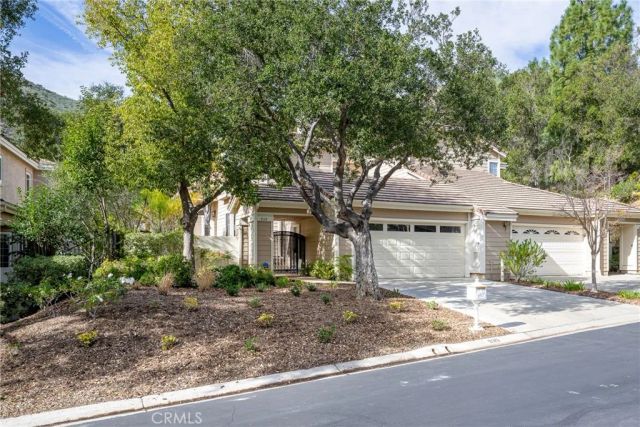 939 Blue Mountain, Westlake Village, CA 91362