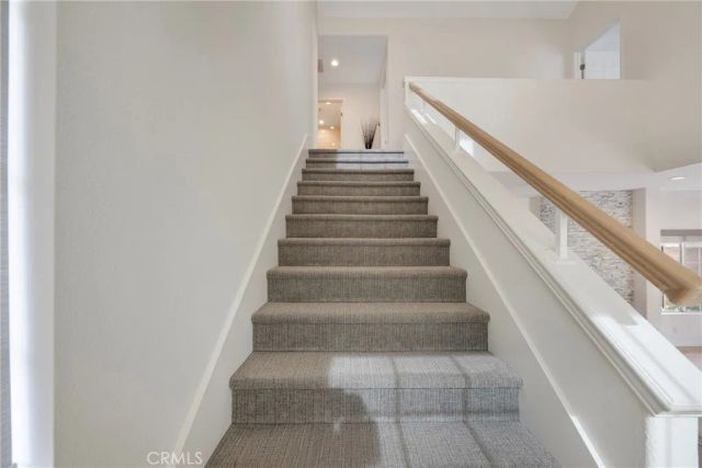 939 Blue Mountain, Westlake Village, CA 91362