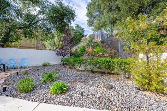 939 Blue Mountain, Westlake Village, CA 91362