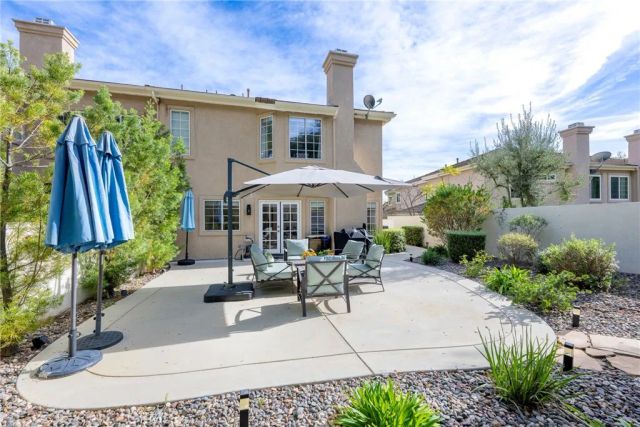 939 Blue Mountain, Westlake Village, CA 91362