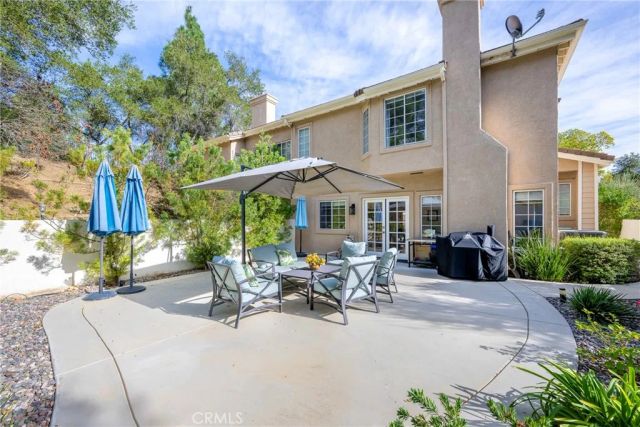 939 Blue Mountain, Westlake Village, CA 91362