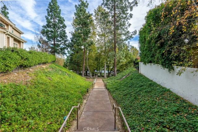 939 Blue Mountain, Westlake Village, CA 91362