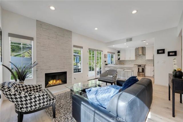 939 Blue Mountain, Westlake Village, CA 91362