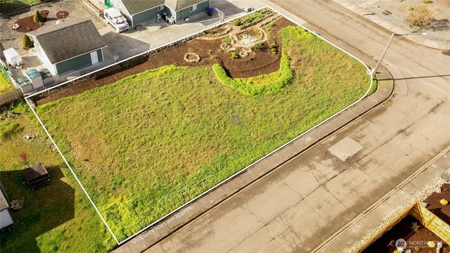 9999 Honeycomb Circle, Sequim, WA 98382