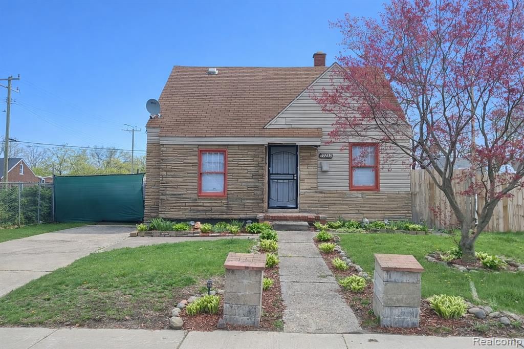 20252 Revere Street, Detroit, MI 48234