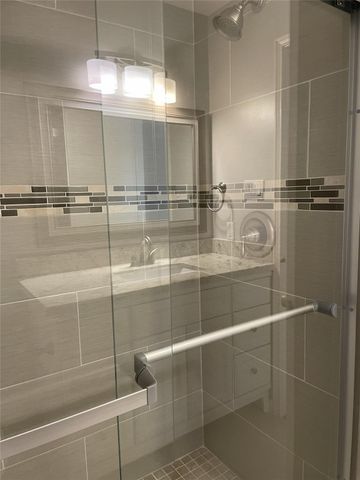 864 A Wax Myrtle Lane, Houston, TX 77079