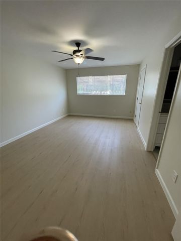 864 A Wax Myrtle Lane, Houston, TX 77079