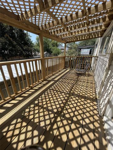 864 A Wax Myrtle Lane, Houston, TX 77079