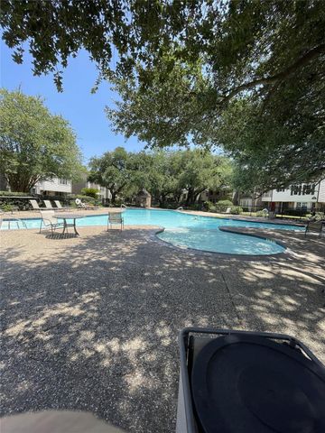 864 A Wax Myrtle Lane, Houston, TX 77079