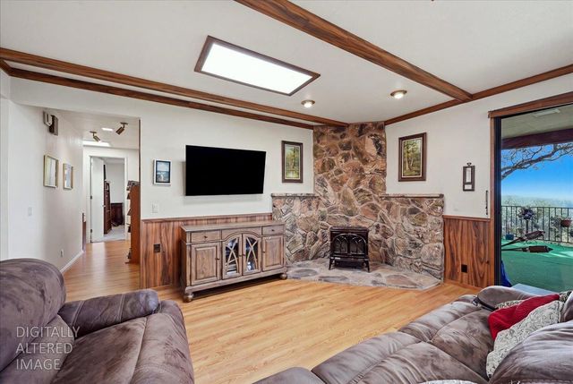 23410 Wayfarer Ct, Auburn, CA 95602