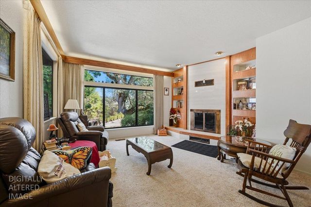 23410 Wayfarer Ct, Auburn, CA 95602