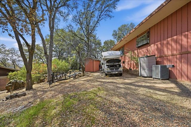 23410 Wayfarer Ct, Auburn, CA 95602