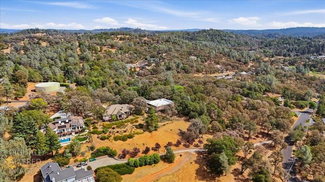 23410 Wayfarer Ct, Auburn, CA 95602