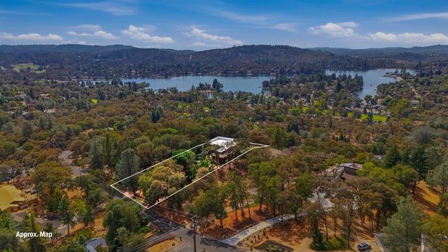 23410 Wayfarer Ct, Auburn, CA 95602
