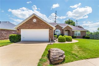 2807 Foxwood Drive, Springdale, AR 72762