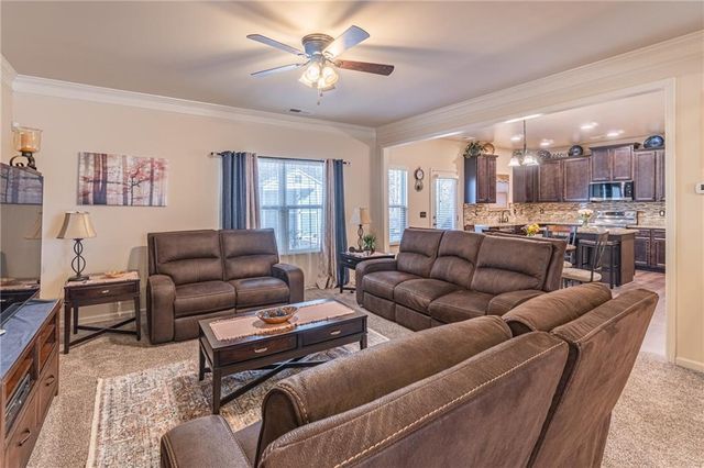 928 PINE Lane, Lawrenceville, GA 30043