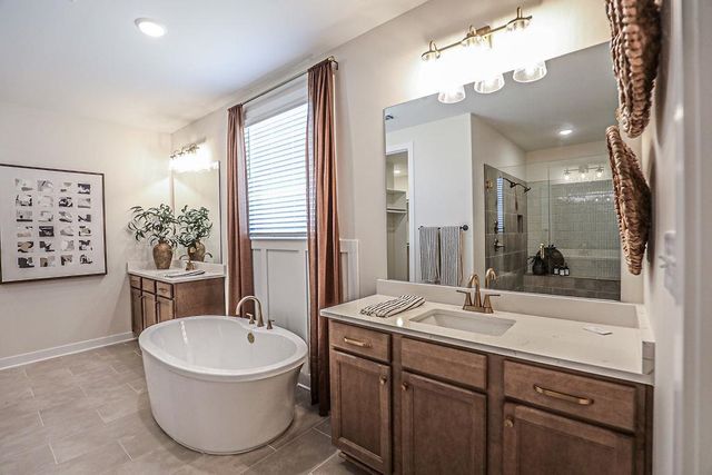 6910 WALKER FARMS DR, Bartlett, TN 38002