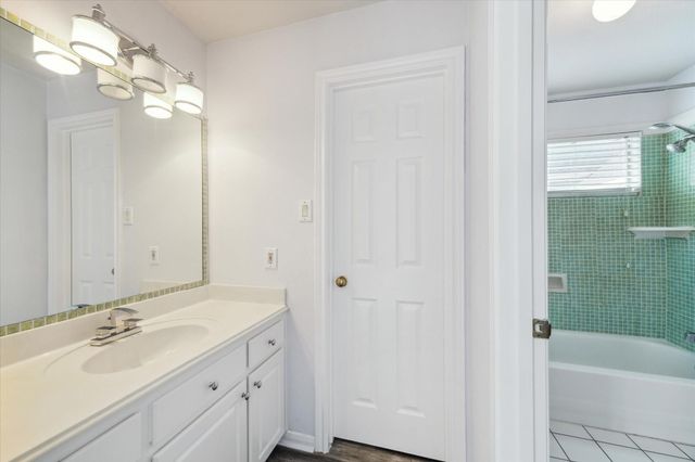 310 Brook Forest Trail, Sugar Land, TX 77478