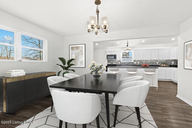 173 Kentucky Cir, Radcliff, KY 40160