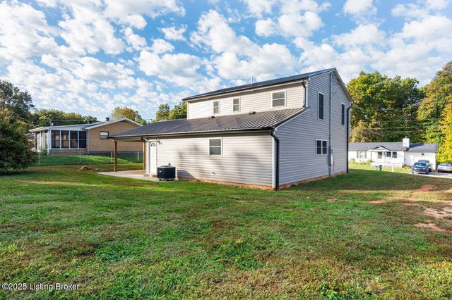 173 Kentucky Cir, Radcliff, KY 40160