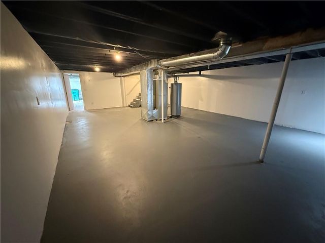 11 Morningside Drive, Paola, KS 66071