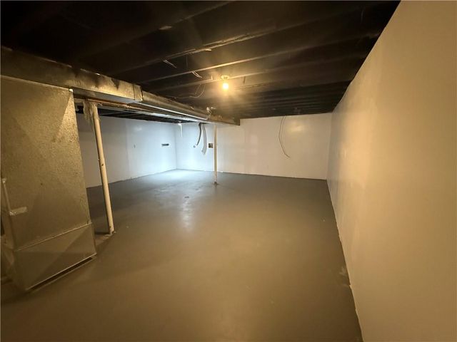 11 Morningside Drive, Paola, KS 66071