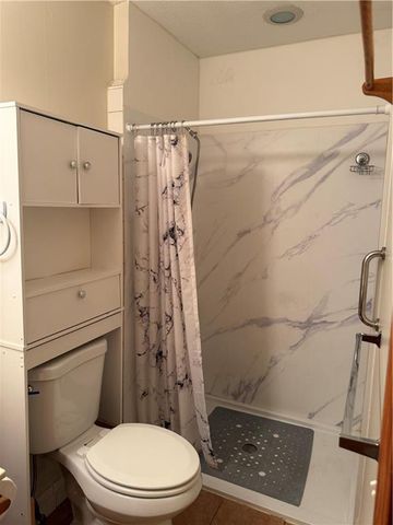 11 Morningside Drive, Paola, KS 66071