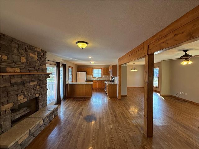 11 Morningside Drive, Paola, KS 66071