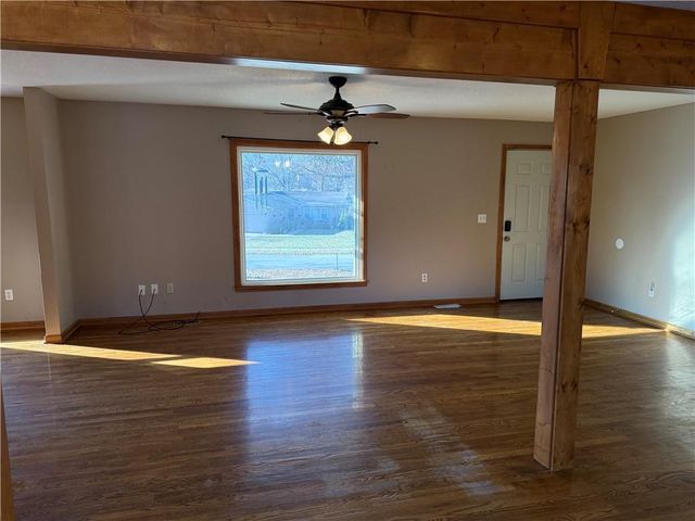 11 Morningside Drive, Paola, KS 66071