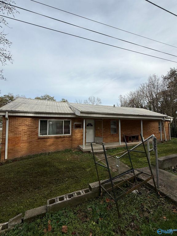 3604 Pearson Circle, Guntersville, AL 35976